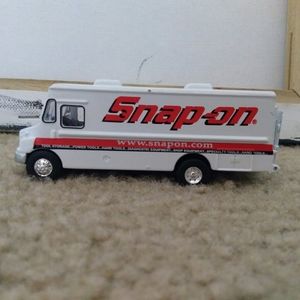 snap-on mini truck model